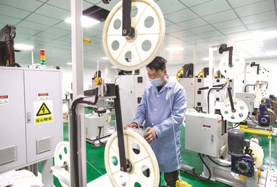 电子产品互联网销售的发展与挑战